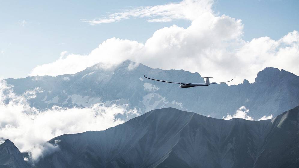 El avión solar ruso que dará la vuelta al mundo en cinco días sin parar