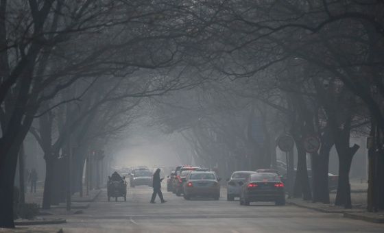 China declara la segunda alerta más alta de contaminación