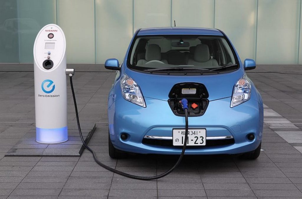 Desde noviembre funcionará la primera estación de carga solar para vehículos eléctricos