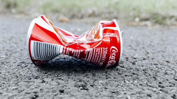 Coca- Cola anuncia plan de reciclaje; Greenpeace lo cuestiona