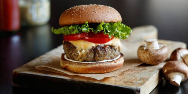 Cómo reducir los gases de efecto invernadero: hamburguesas con setas