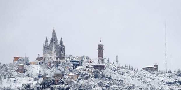 Alerta por nieve, viento, olas y frío en 16 comunidades, Asturias en rojo