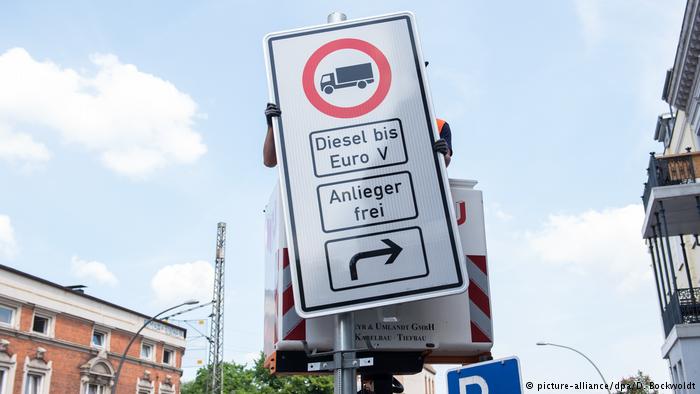 Aquisgrán (Alemania) deberá preparar prohibición de circulación de autos diésel
