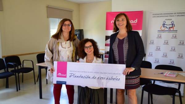 Promueven la reforestación de la Sierra de Baza con la plantación de casi 2.500 semillas