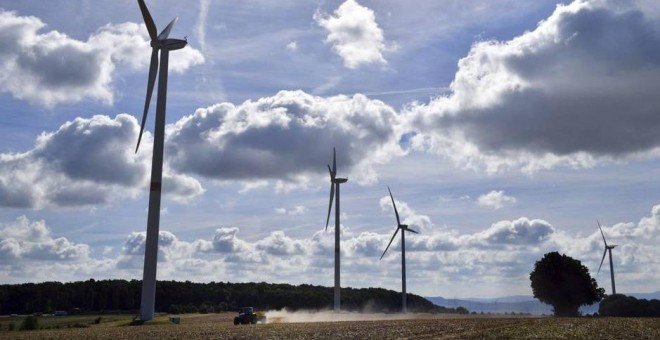 La Unión Europea prohíbe el ‘impuesto al sol’ y acuerda que el 32% de la energía sea renovable en 2030