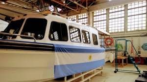 Presentaron el primer barco solar del país