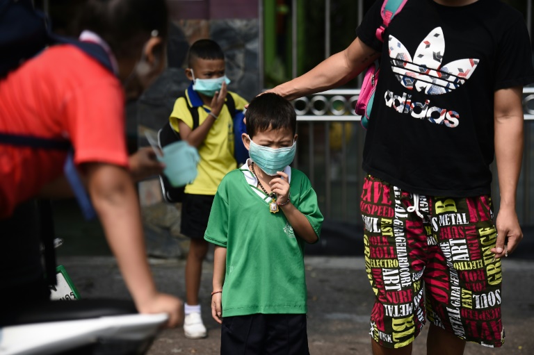 Bangkok: Cierre de escuelas por contaminación
