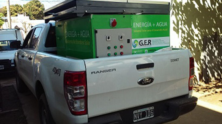 Novedoso equipo para el bombeo y desalinización de agua en el NEA