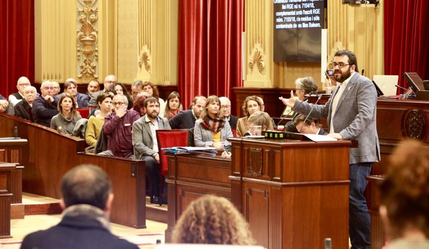 El Parlamento balear aprueba su primera Ley de Residuos y Suelos Contaminados