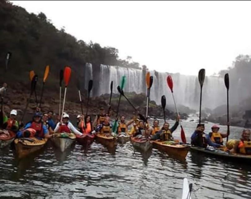 Travesía en defensa de los ríos, desde Iguazú hasta San Ignacio