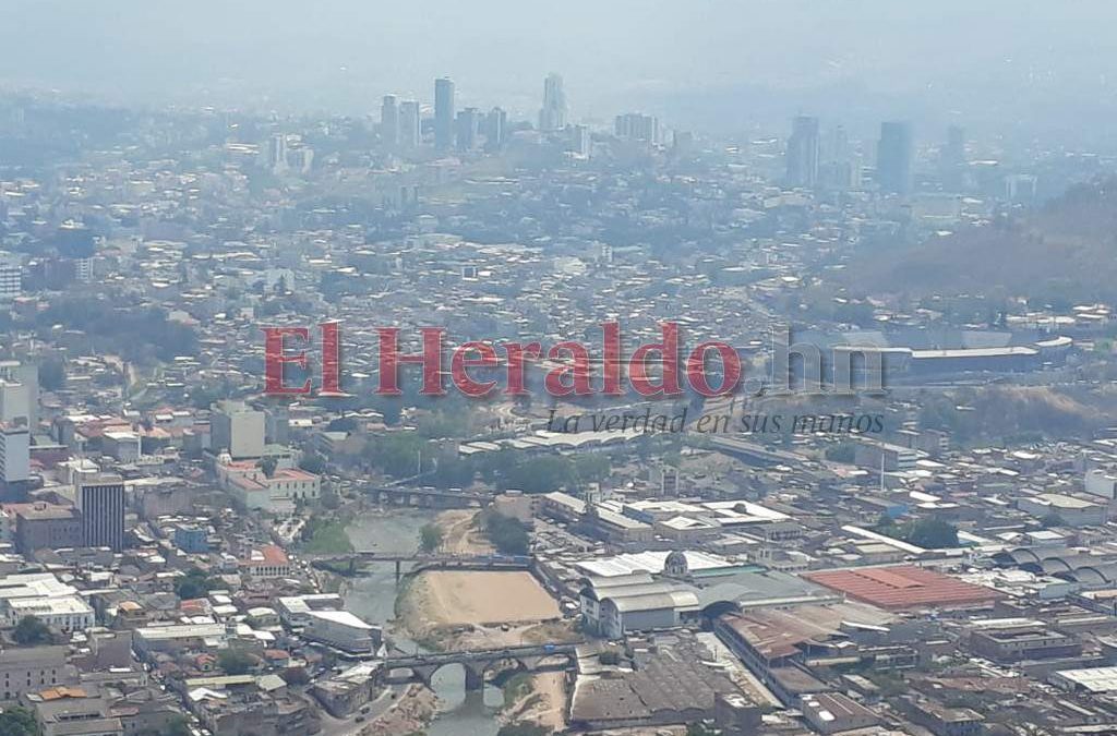 La densa capa de humo que afectó a la capital de Honduras