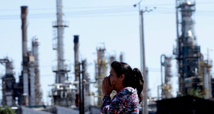 Oposición afirma «improvisación» en política exterior por cumbre del Cambio Climático en Chile