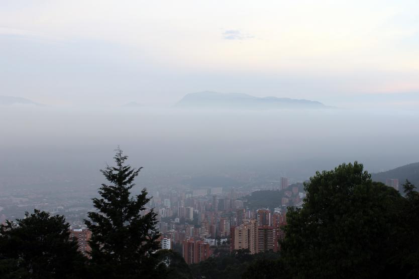 Autoridades definen si extreman nuevamente medidas ambientales en Medellín
