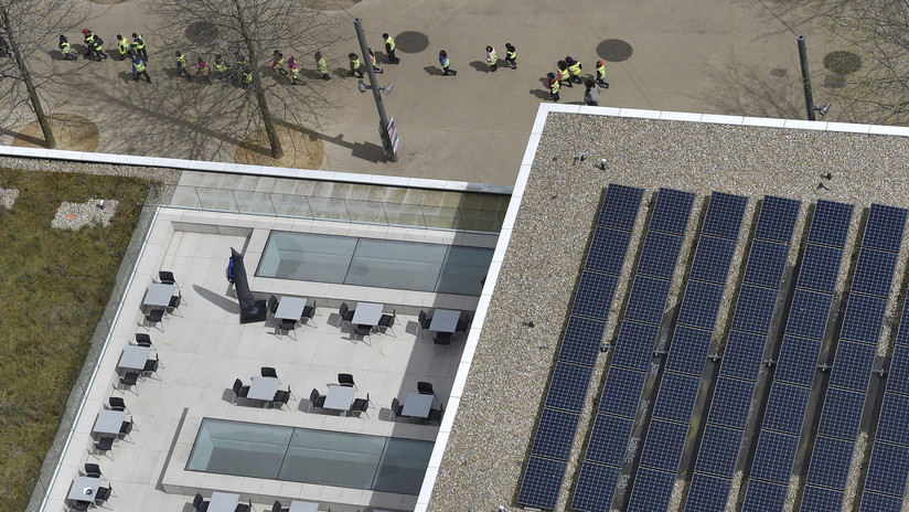 Crean un sistema de «hojas biosolares» para reducir los niveles de contaminación del aire en Londres