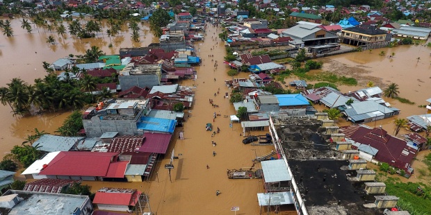 Las inundaciones en Sumatra dejan miles de desplazados