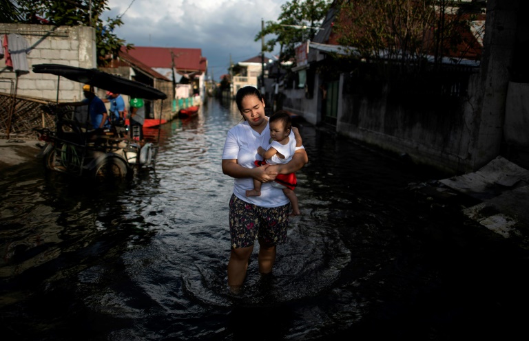 Ciudades filipinas se hunden inexorablemente