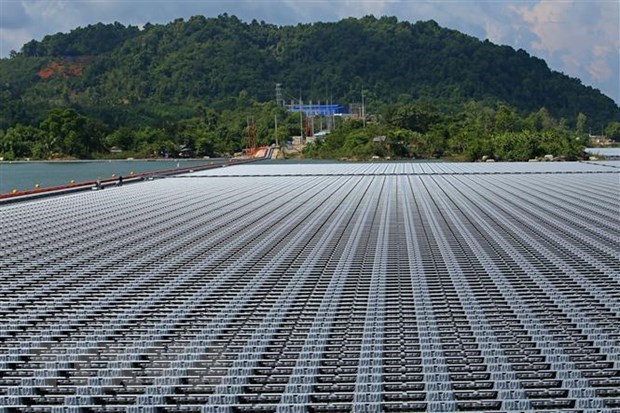 Vietnam inaugura planta de energía solar