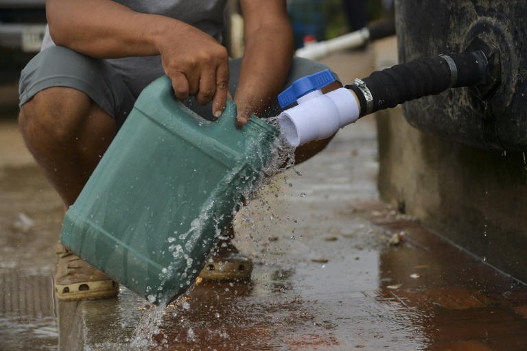 Empresa francesa especialista en gestión de agua, en Colombiana