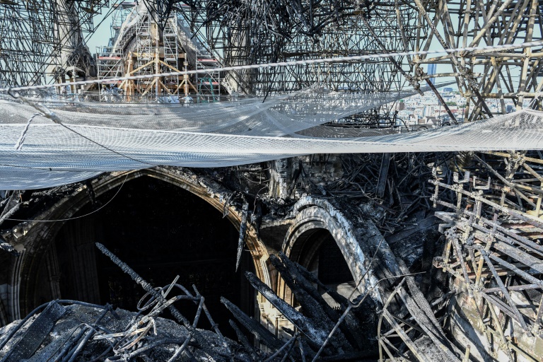 Presentan denuncia por plomo cerca de Notre Dame de París