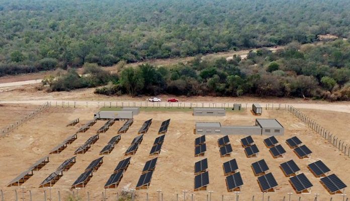 Primera central de generación aislada híbrida solar-térmica en el país