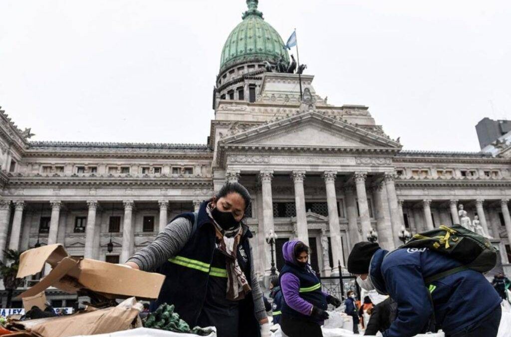 El lobby para frenar la Ley de Envases pone en peligro su tratamiento