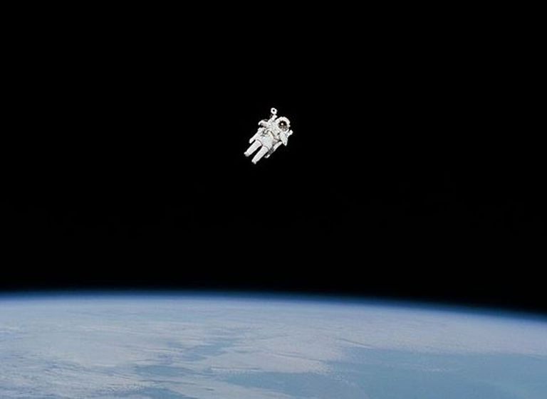 Se cumplen 38 años del primer ‘vuelo libre’ humano en el espacio