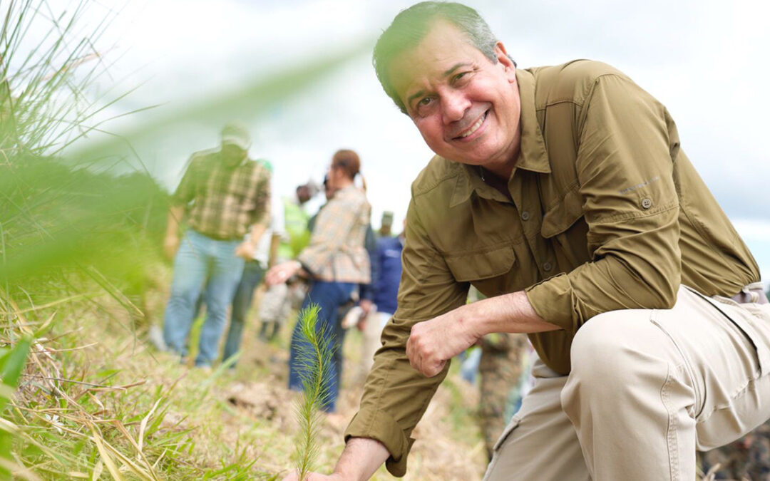 República Dominicana: Ministerio de Medio Ambiente y Fuerzas Armadas realizan jornada de reforestación