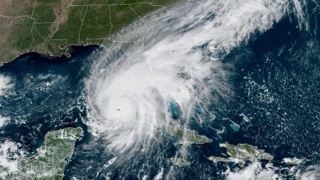 El huracán Ian se fortalece hacia Florida