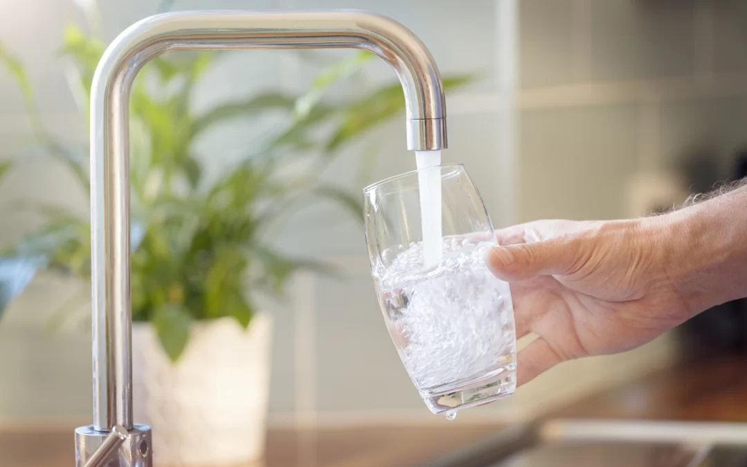 ¡El agua llega a más hogares!