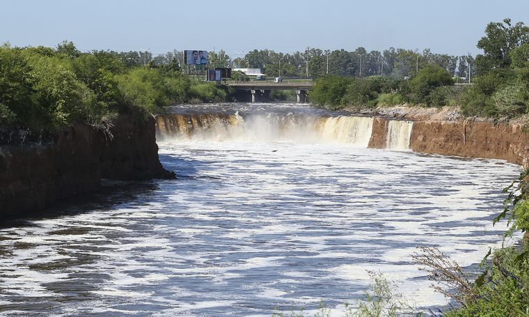Condenan a 6 empresas del polo industrial por contaminar el arroyo Saladillo