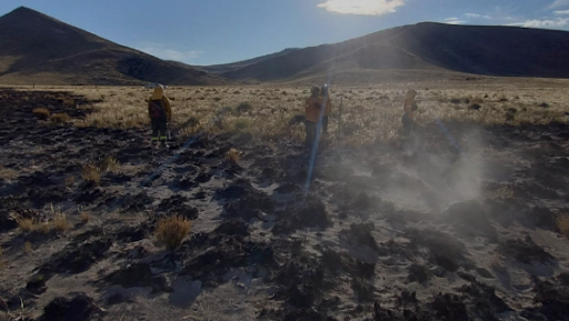 El incendio se encuentra cercado gracias al trabajo conjunto de brigadistas y medios aéreos.
