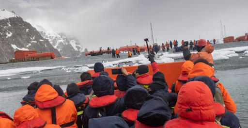 Argentina se posiciona como pionera en la investigación antártica