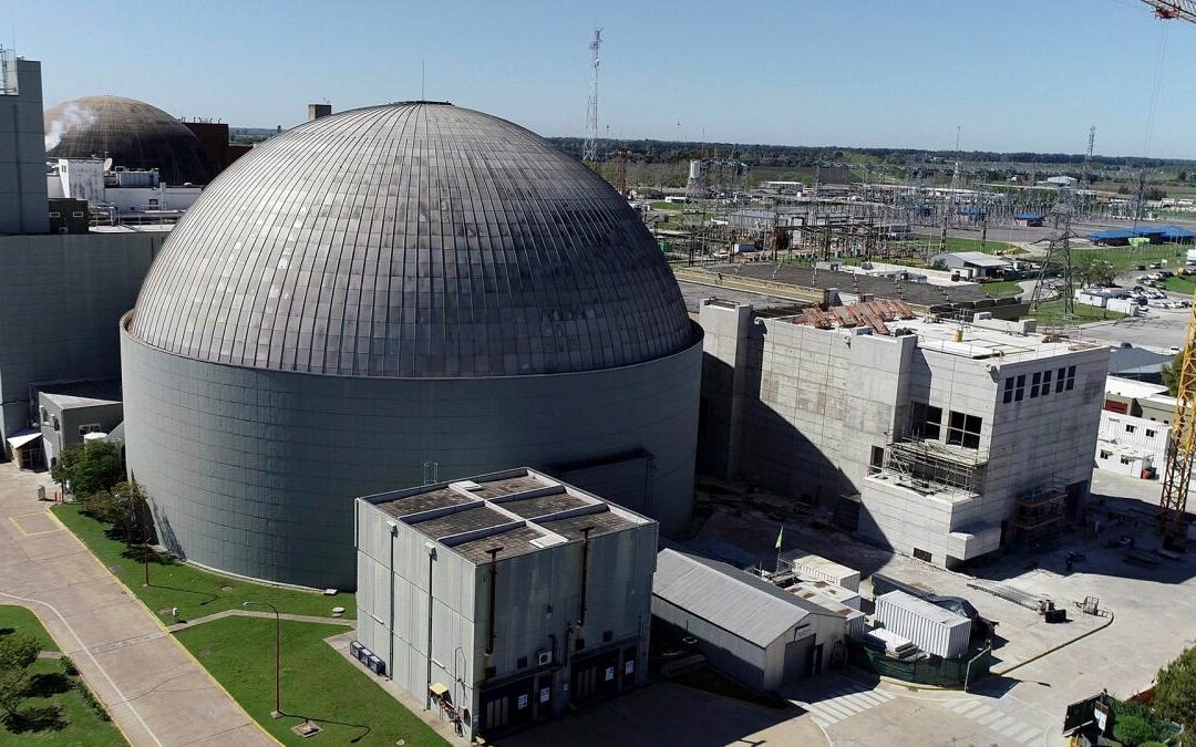 Trabajadores preocupados por el manejo de la energía nuclear