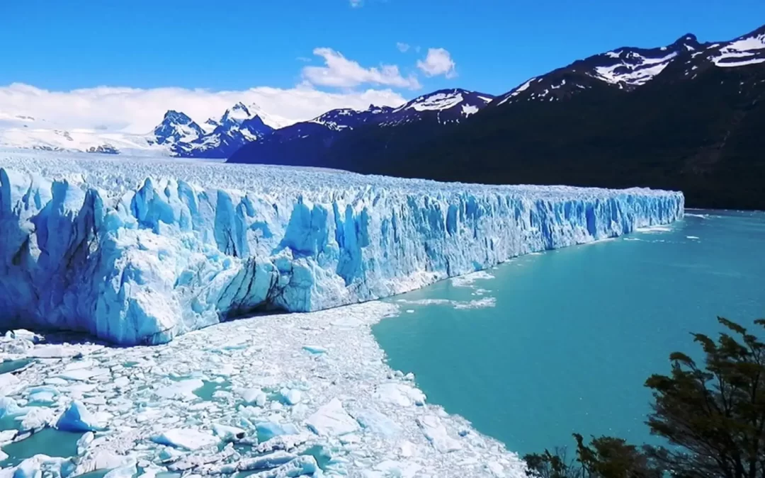 Alertan sobre un peligroso retroceso del glaciar Perito Moreno en los últimos siete años