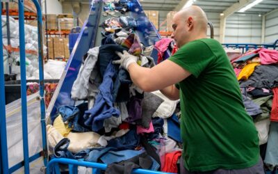 España lanza un decreto que modifica el tratamiento de ropa desechada