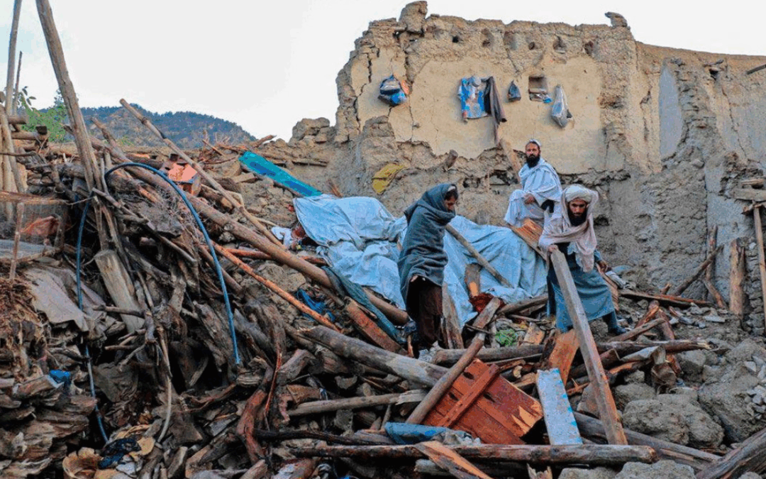 Terremoto en Afganistán mata a 1.000 personas, es el más mortal en décadas.