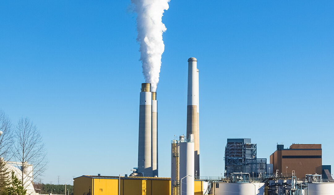 Destacan la relación clave entre calidad del aire y clima.