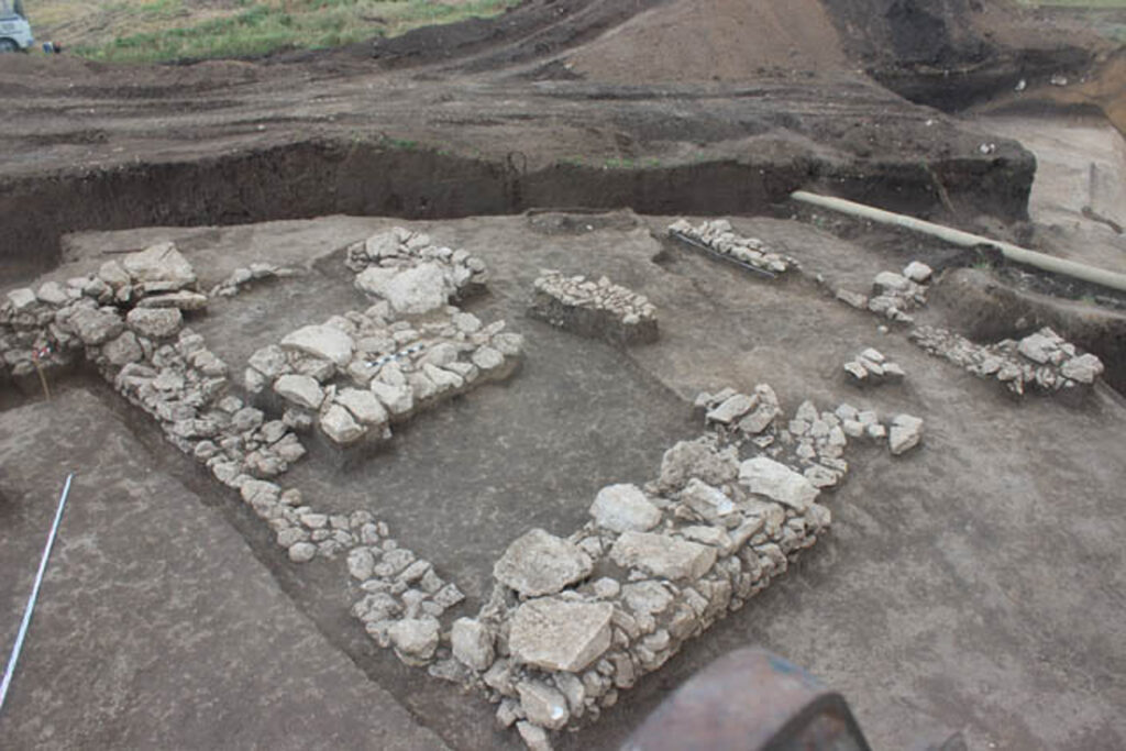Arqueólogos desenterraron una fortaleza perdida por más de 700 años.