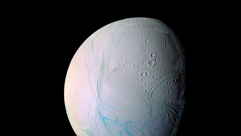Surge más evidencia de que las lunas de Saturno podrían albergar vida.
