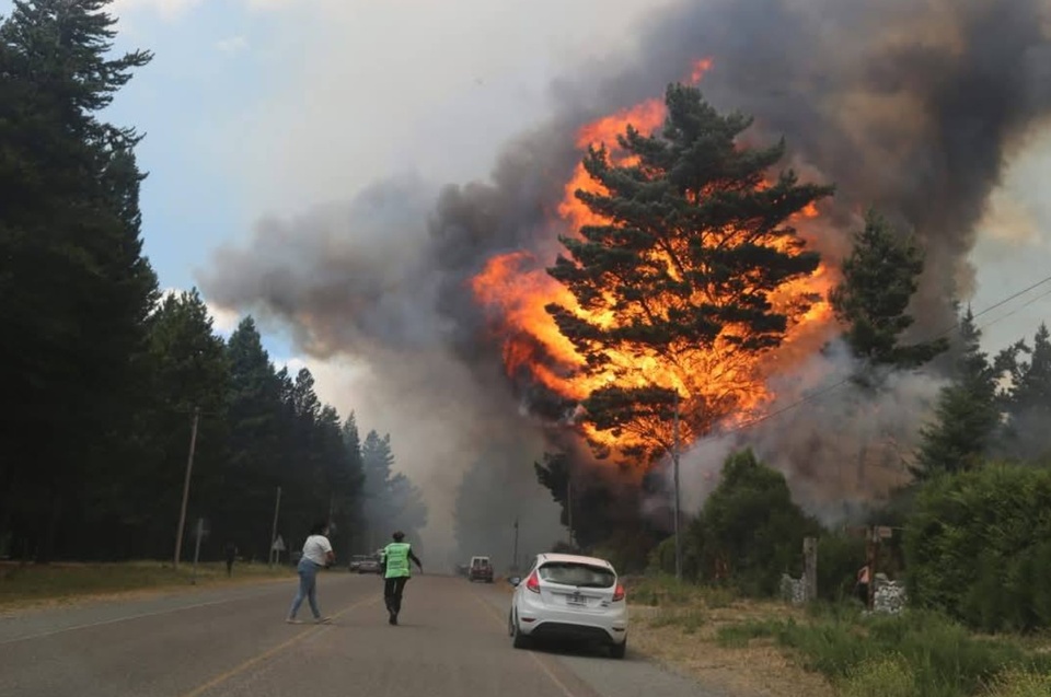 Chubut se encuentra en estado de alerta a raíz del avance de los incendios
