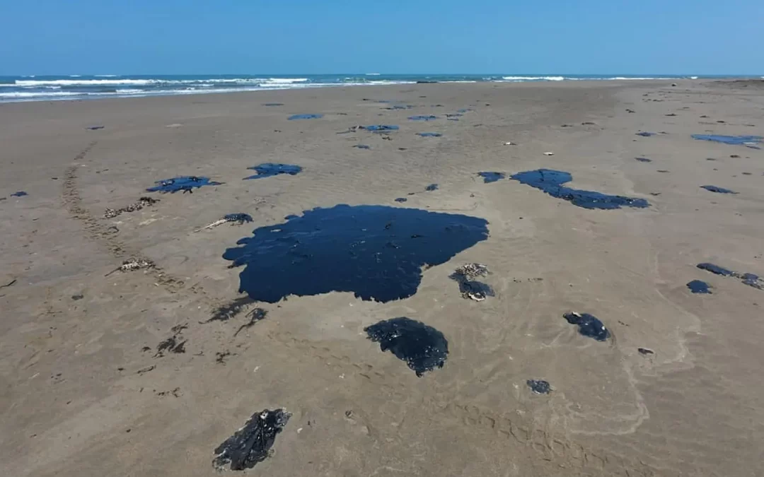 Un nuevo derrame de petróleo se extiende a más de 600 kilómetros en México.