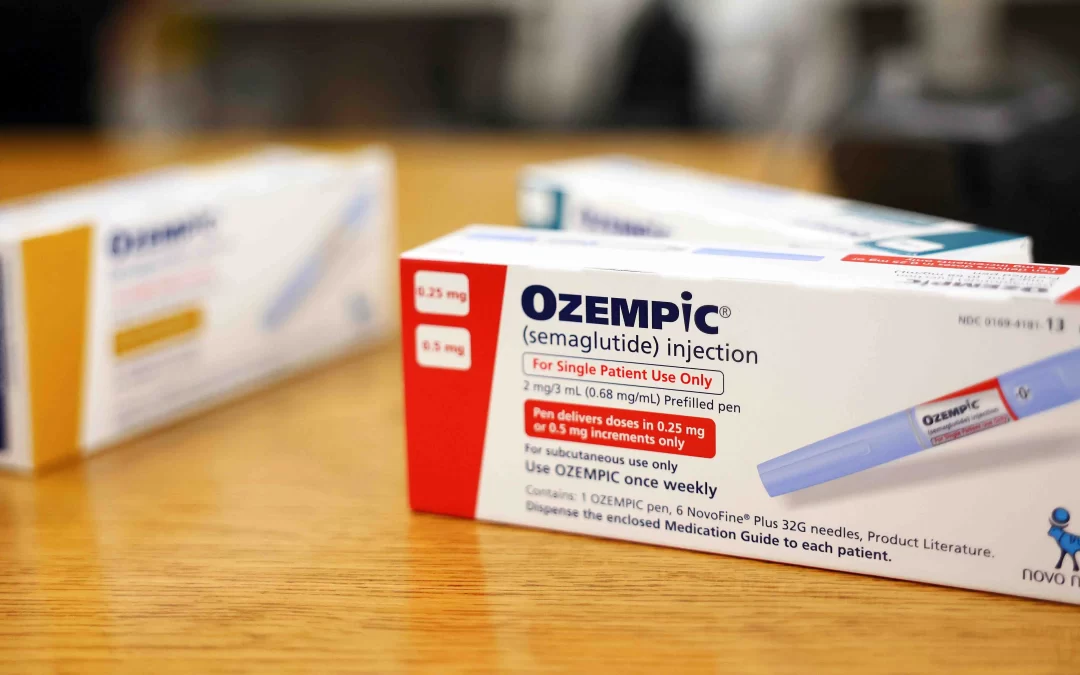 Temen por efectos adversos de Ozempic, la droga utilizada para bajar de peso.